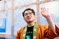 「コンクールで賞を獲れる味や、流行に合わせるのではなく、自分たちのこの味わいを極めていきたい」と語る下村社長