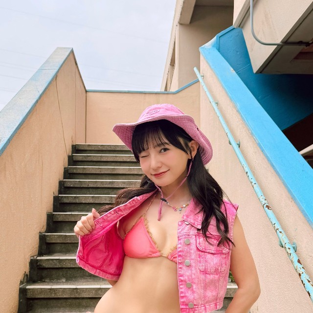 西永彩奈X＠nishinagaayanaより