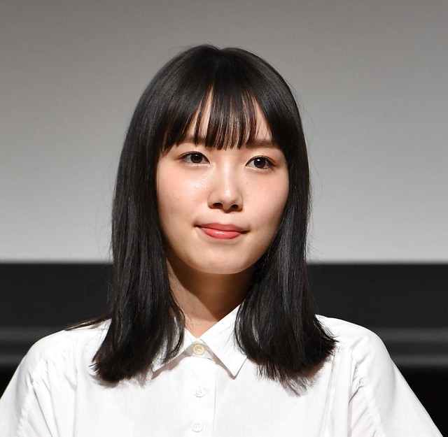 ばっさりイメチェンが話題になっている飯豊まりえさん。