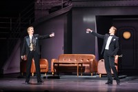 「愛するには短すぎる」桜木みなと（左）、水美舞斗＝博多座