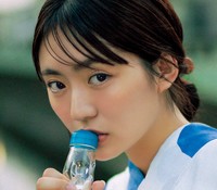 豊田ルナ（撮影：細居幸次郎　ヘアメイク：田村直子　スタイリング：MELON）