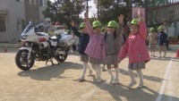 春から小学1年生の園児が交通安全学ぶ（マリア幼稚園　高松市多肥下町）