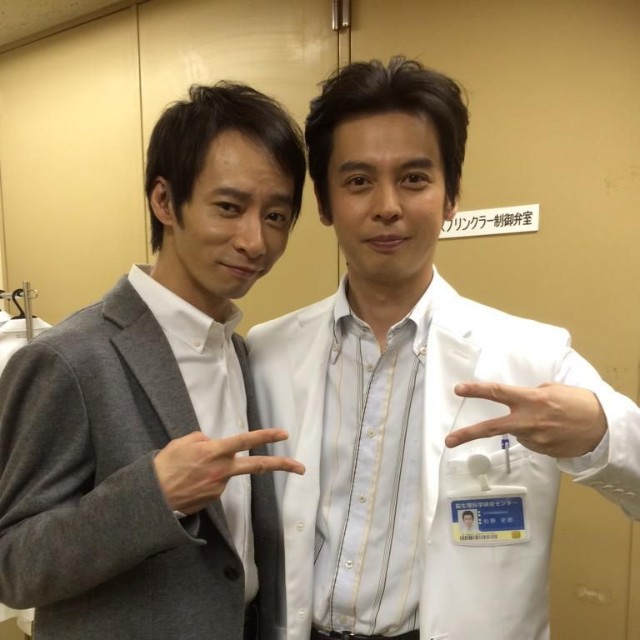 「プライベートから仲良しな河相我聞さんといしだ壱成さん！」（TBSテレビ金曜ドラマ『アルジャーノンに花束を』の番組公式SNS、2015年4月9日の投稿から）