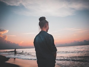 奪われたような恋。彼は直接アタックするチャンスすらくれなかった