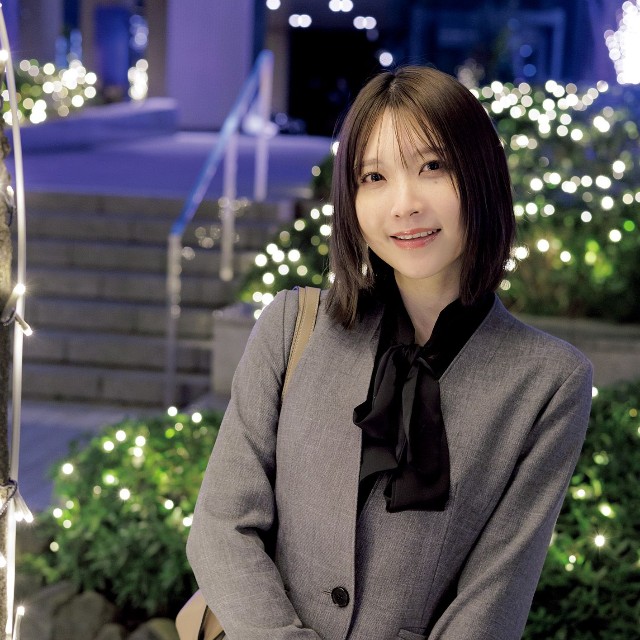 あまつまりな（撮影／青山裕企　ヘアメイク／KEIKO（renewal）　スタイリング／菊地文子）