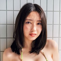 「週刊少年マガジン」（講談社）2025年5月7日発売号に登場した沢口愛華＝撮影/HIROKAZU、スタイリング/melon、ヘアメイク / 田村直子、コーディネート / 福澤卓弥、デザイン / 松本麻実、撮影協力 / のんのこ温水センター