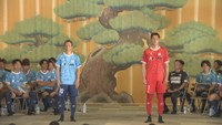 「今までとは違う」“歌舞伎の隈取”新ユニまとい…J3カマタマーレ讃岐が日本最古の芝居小屋・金丸座で新体制発表　香川