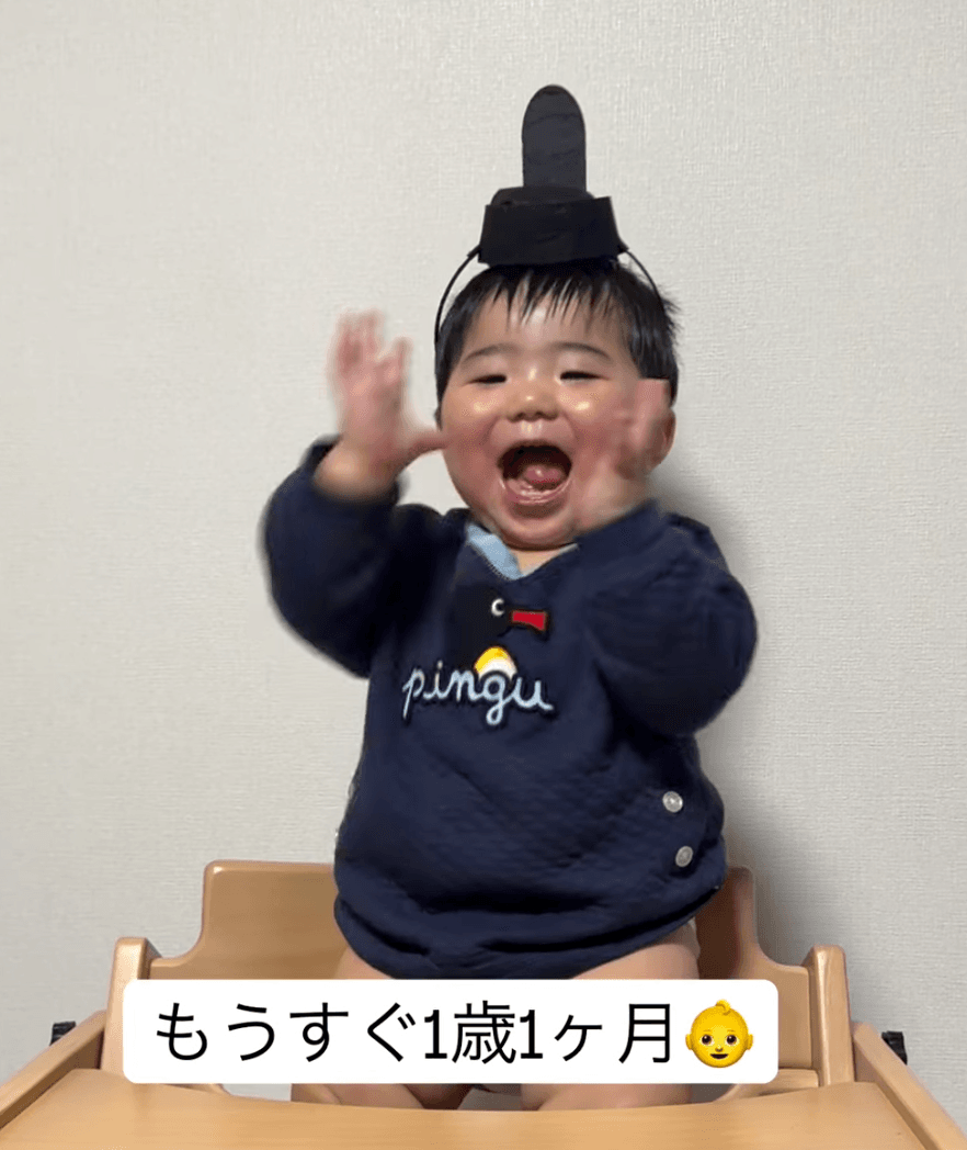 パチパチ拍手ができるようになりました♡（提供：@arara_norararaさん）