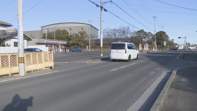 女性が車にはねられ意識不明の重体　ひき逃げ事件として捜査　香川