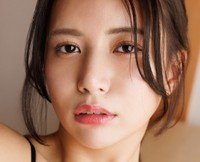 「藤渡小百合ファースト写真集 ノーガード」（撮影：清田大介、玄光社）