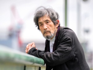 詩人・吉増剛造さん　英国の新設美術賞に選ばれて　「夢」可視化する、恐れと責任　