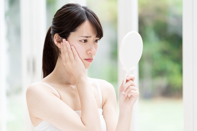 コンプレックスを感じている顔のパーツとは？　※画像はイメージです （taka/stock.adobe.com）
