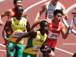 東京オリンピック「食」の問題、弁当廃棄だけではなかった　選手の健康と結果に影響？