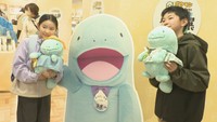 カイリューやロコン…地域限定のレアグッズも　ポケモングッズ大集合の物産展にぎわう　高松三越