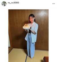 比嘉琉々香インスタグラム(@ru_ru3080)より