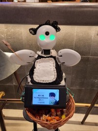 分身ロボットカフェで働く姿