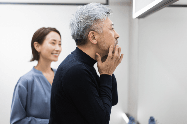 【アンケート】「外出前、どこまで整えますか？」　大人の身だしなみとセルフケア