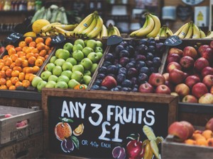 自暴自棄になる私に語りかけるのは、我慢して着たバナナのTシャツ