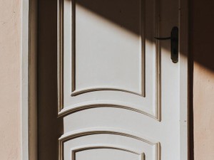 決断して結婚し出産。そして今は「こんなはずでは」と失意の中にいる