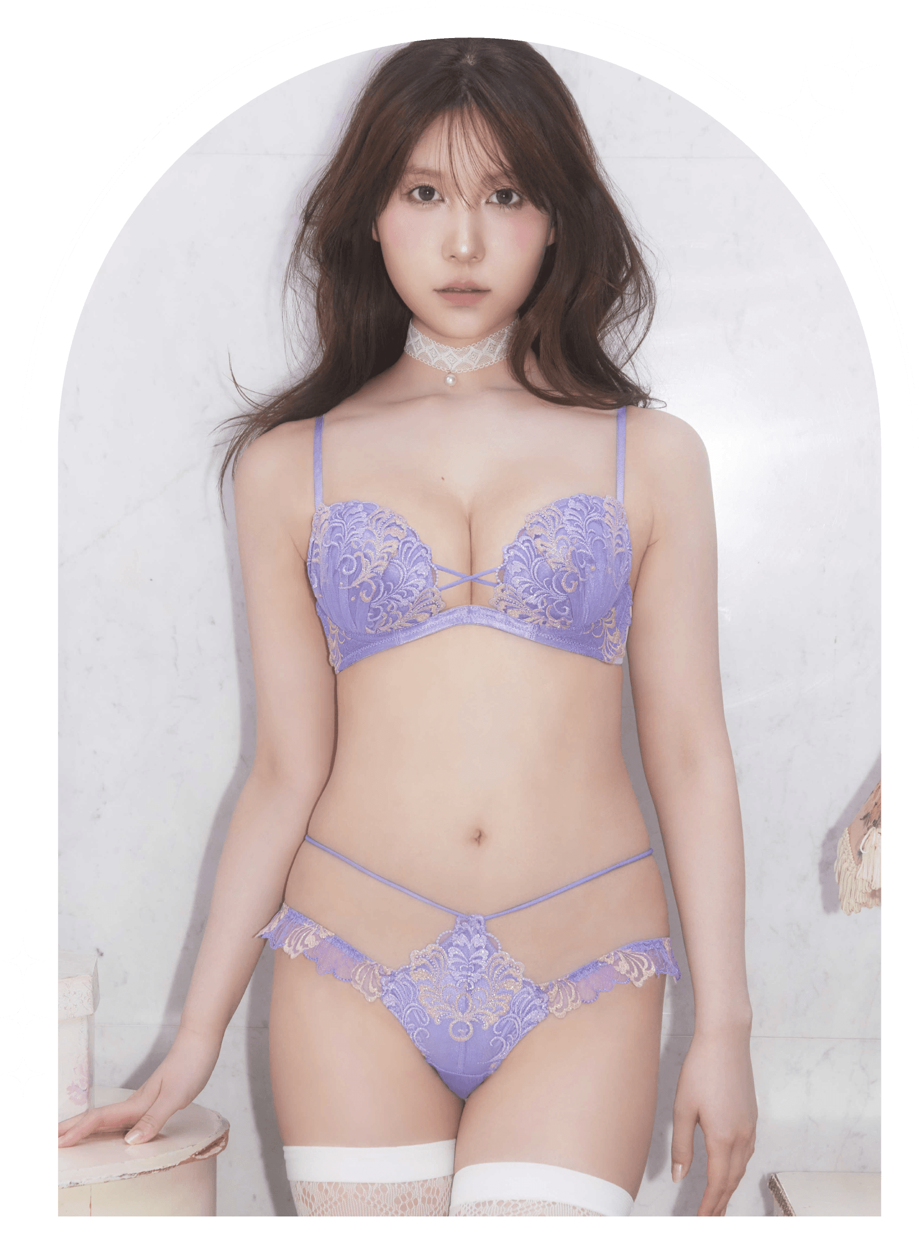 谷口めぐさんが登場した下着ブランド「RAVIJOUR」のビジュアル