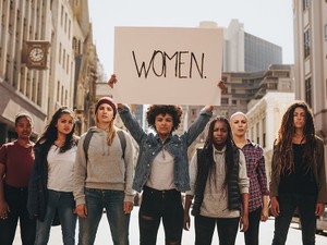 女性の立候補を後押し、アメリカの育成プログラムはここまで実践的