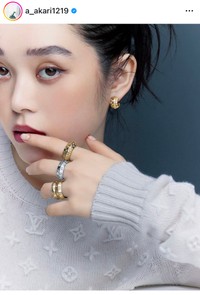 高石あかり（@a_akari1219）さんのインスタグラムより