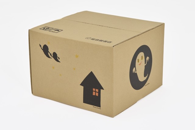 「ねないこ だれだ」（せな けいこさん）柄の段ボールも登場（提供：福音館書店）