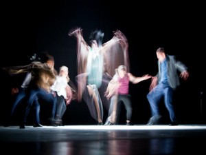 「良い年してそんなこと言って」。夢を追う人を見下しながら、羨みながら、私はレール通りに進む