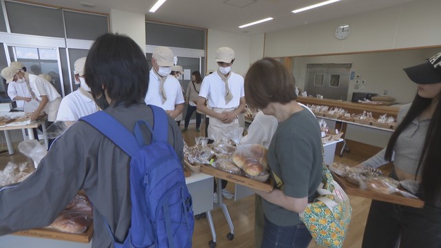 特別支援学校の生徒がパンを作って販売　働く力を身に付ける　岡山・倉敷市