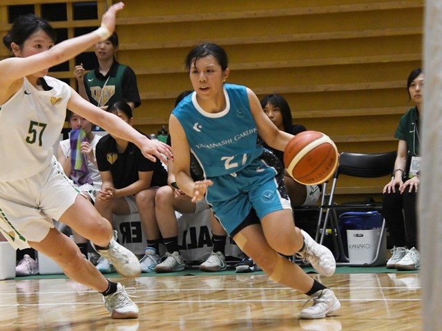バスケ - 山梨学院大・新倉沙菜 長いリハビリを経て刻んだ第一歩
