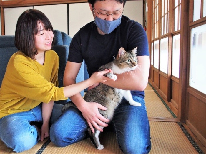 夫妻と、モナカ