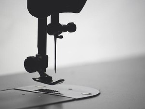 服は誰かに着られることで完成する。きっと服も息をしているんだ