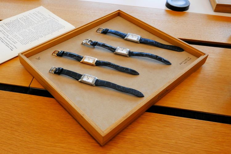 「レベルソ」は代表的な角形時計として愛好家に知られる