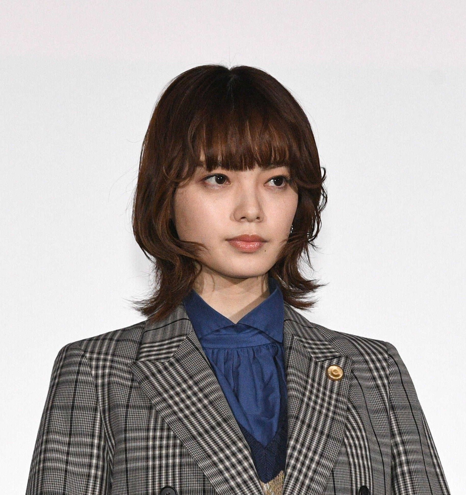「え、タトゥーしてんの？」平手友梨奈、金髪ロングの激変姿にファン仰天「透明感すごくて妖精」「お人形さんみたい」｜まいどなニュース