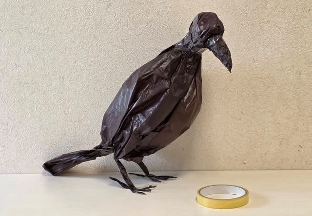 実際のカラスの模型（中田文花さん提供）