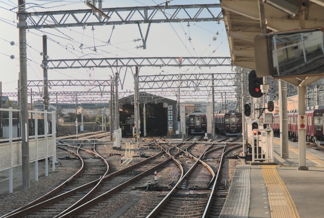 鉄道の車両基地※画像はイメージです（taka/stock.adobe.com）