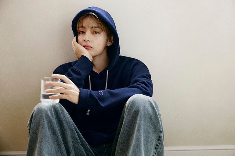 BTS V】Championの「顔」に就任！ 最新着用ビジュアル一挙公開【公式