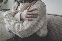 実家の中で特に寒いと感じる場所は？　※画像はイメージです（polkadot/stock.adobe.com）