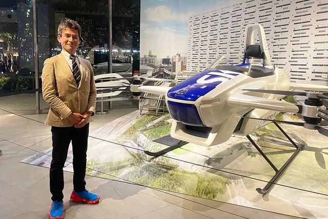 「空飛ぶクルマ」と二神さん。先日、北海道『あさひかわ菓子博2025』に行き、皆勤が途切れてしまったという二神さん、これからも仕事終わりなどスケジュールを調整して通い続ける予定