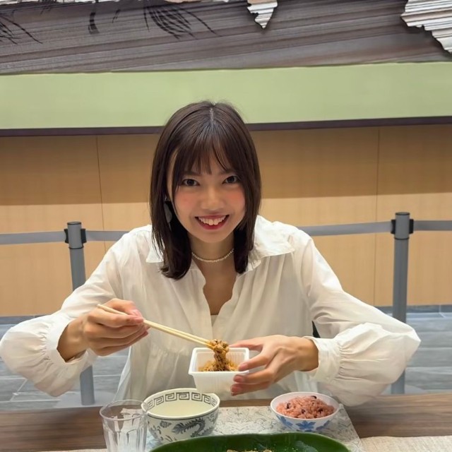 加藤里奈さんの公式インスタグラムから