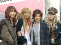 （左から）杏子、ＳＨＯＷ―ＹＡの寺田恵子、ＴＲＦのＹＵ―ＫＩ、ＰＥＲＳＯＮＺのＪＩＬＬ＝2008年