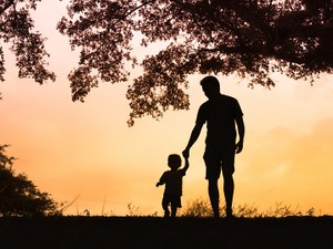 相続人が未成年だと相続税額が減る？ 相続税の「未成年者控除」とは