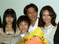 （左から）夏帆、富岡涼、津田寛治、奥貫薫＝2006年