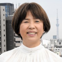 原田マハさん「晴れの日の木馬たち」 好きなことを手放さない「自分の物語として読んで」