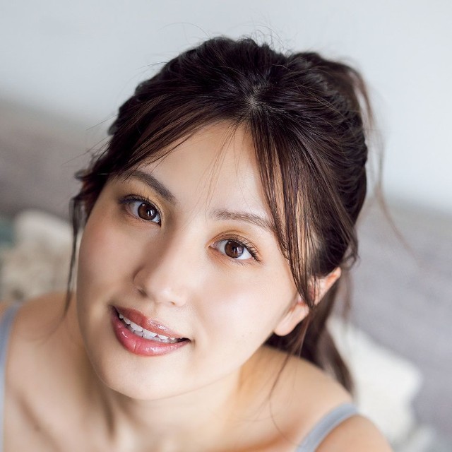 花咲楓香「週刊SPA! 」(扶桑社)6月23・30日合併号より＝撮影／藤本和典 ヘアメイク／海瀬志津奈（JULLY） スタイリング／工藤沙恵（ミタケイショウ）