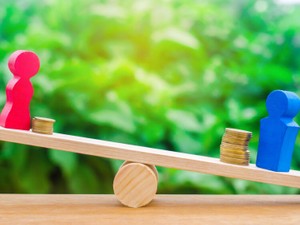 ジェンダーギャップ日本120位　コロナで遠のいた世界の男女平等「135年かかる」