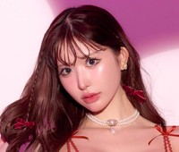 伊藤桃々さんプロデュースのランジェリーブランド『Rosem（ロゼム）』の新作ホリデーランジェリー