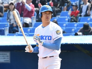 サッカー - 浦和レッズMF長澤和輝、早大大学院で実感している「いま