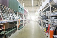 幅広い商品を扱うホームセンター。みなさんに人気のあるホームセンターは？　※画像はイメージです（slay19/stock.adobe.com）