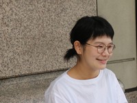 映画「お嬢ちゃん」に出演する土手理恵子